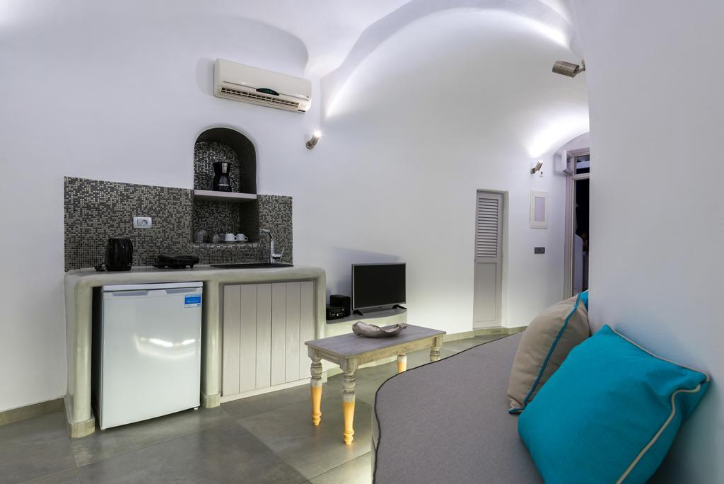 Nefeli Homes - Adults Only * Imerovigli (Santorini)
